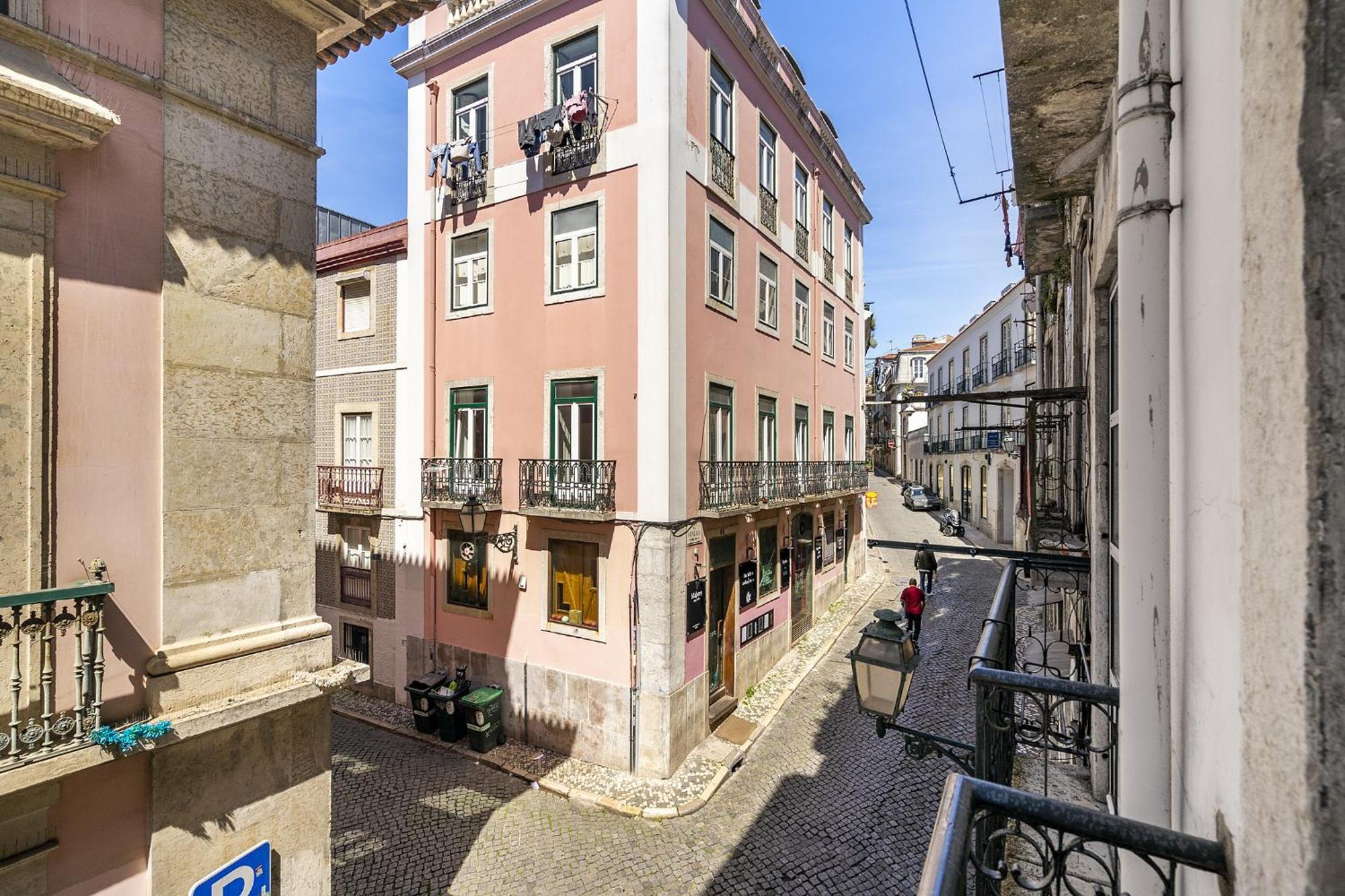 Whome Stylish Family Residence In The Heart Of Chiado ลิสบอน ภายนอก รูปภาพ
